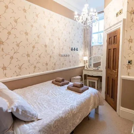 Luxury Nautical Large - 2 Bedroom - Centre - Free Private Parking 호텔